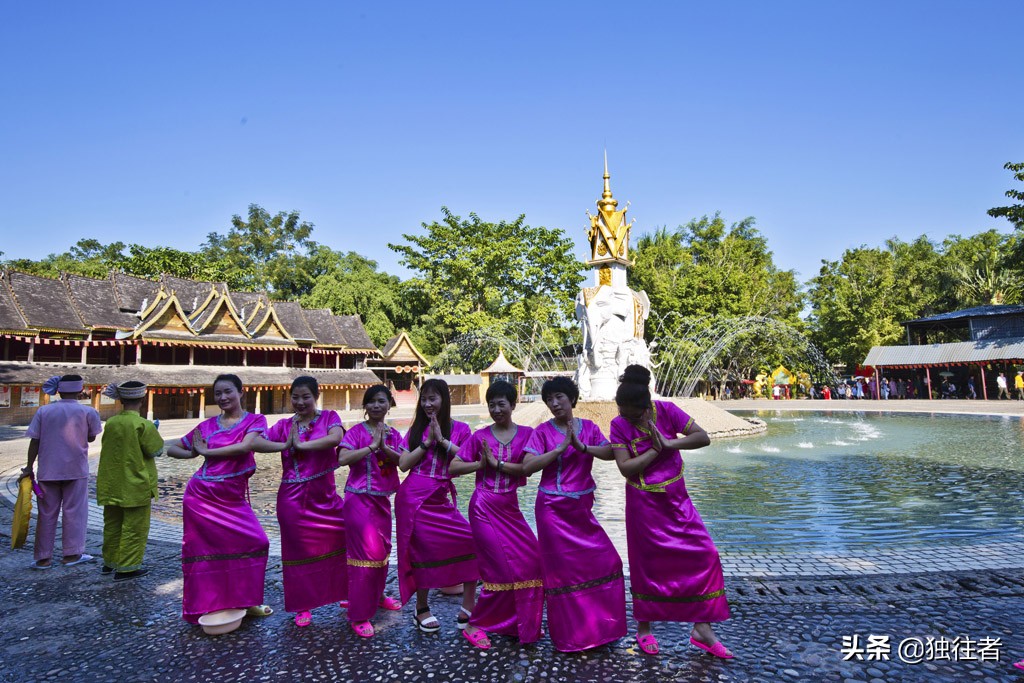 版纳傣族泼水节象脚鼓音乐,傣族新年泼水节西双版纳景洪