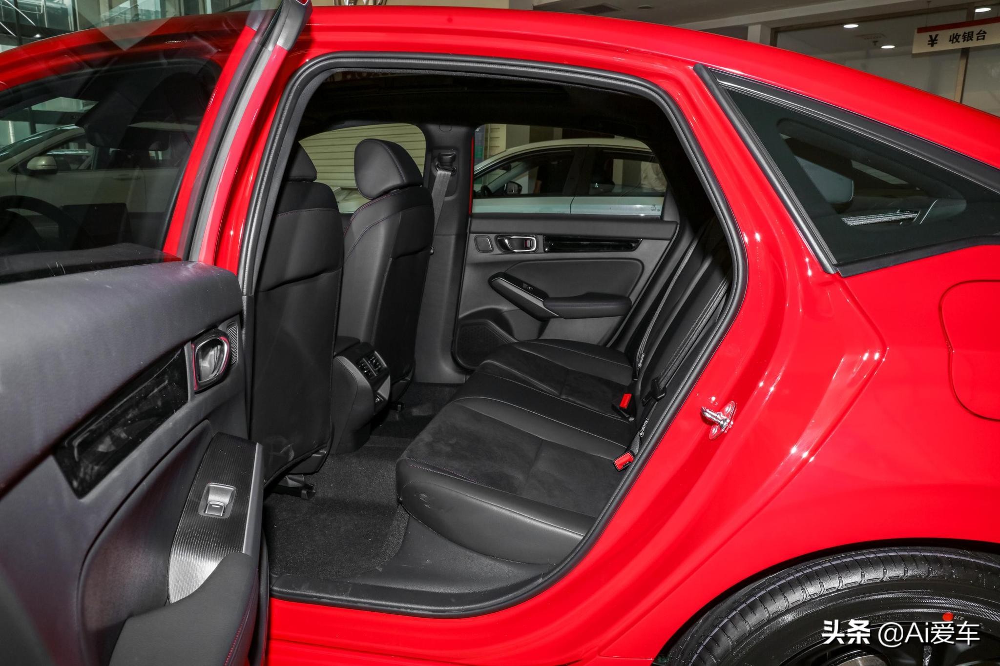 大空间更舒适实拍解读思域2019款,全新一代思域轴距