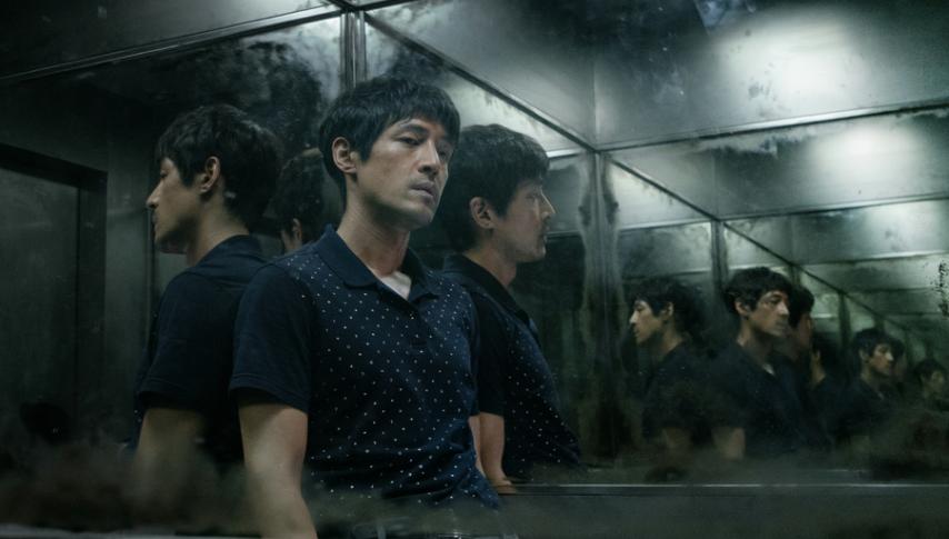 从倾斜的镜头到扭曲的表演，深度解读电影中的德国表现主义