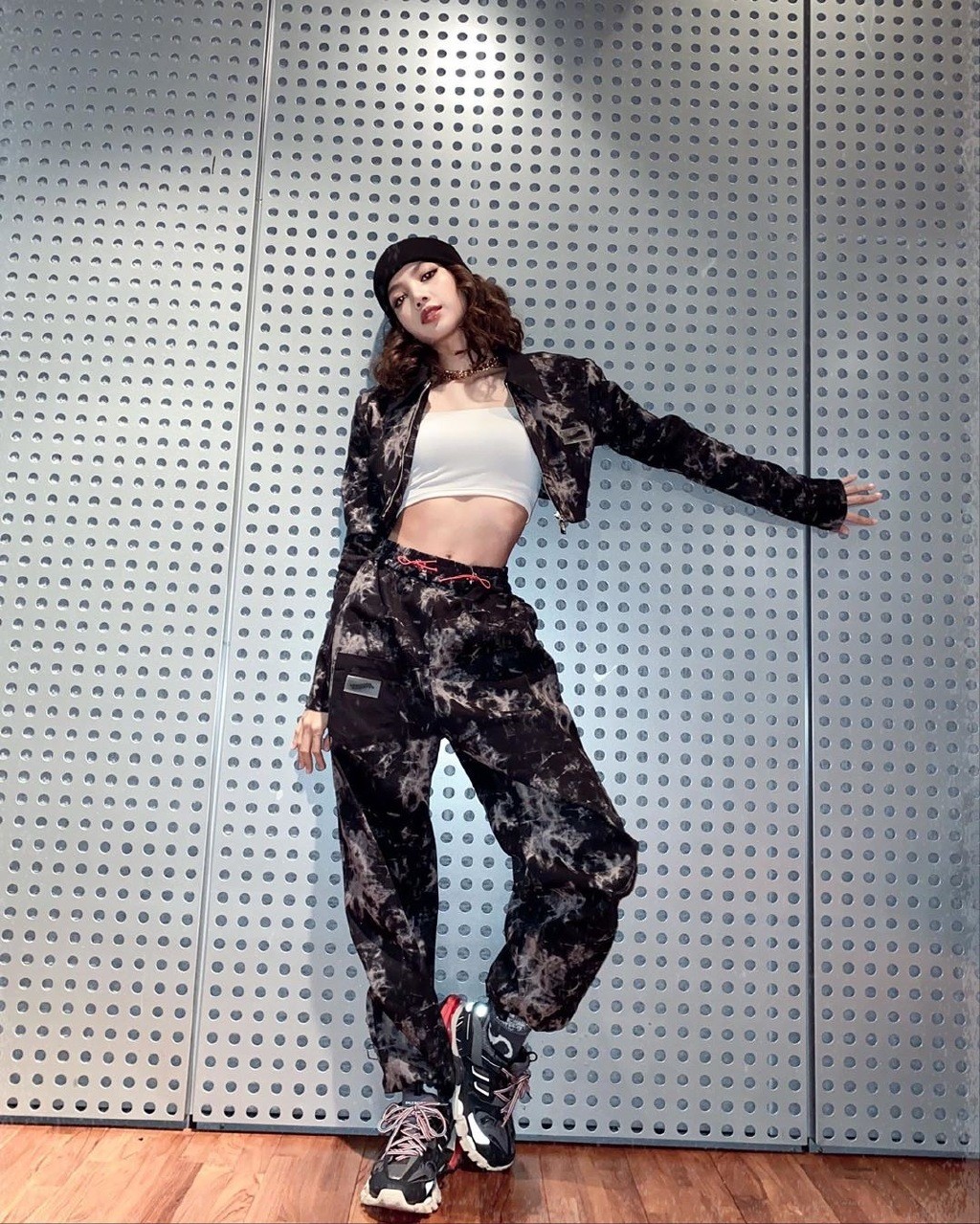 lisa私服第二期,2023lisa同款棒球服