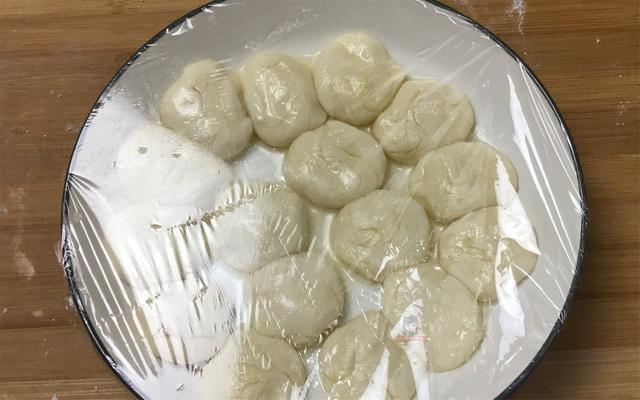 如何用烤鸭饼制作春饼,春饼和烤鸭饼出现的先后顺序