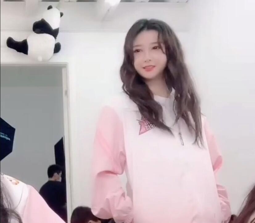 主播贝玲妃去哪了,五个男主播vs五个女主播