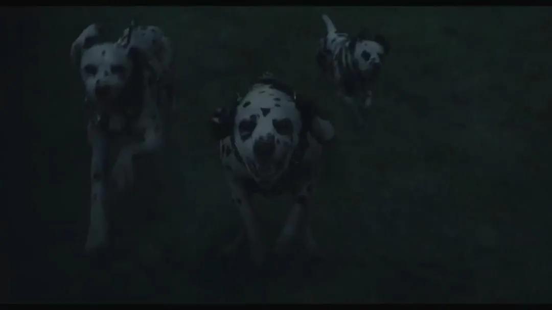 这美人一发疯，又是热搜混战