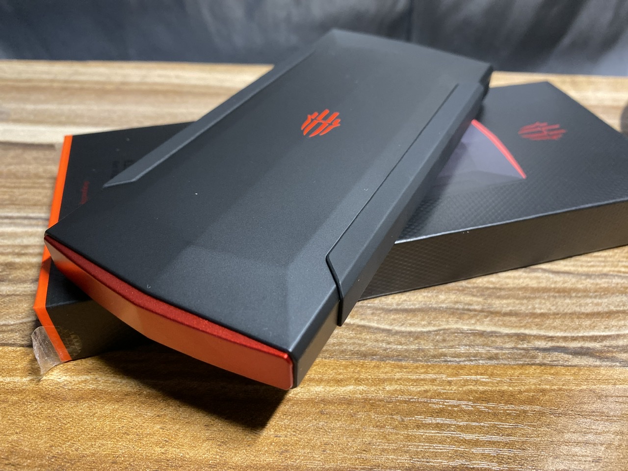 红魔240w快充测评,红魔快充标准是什么样子