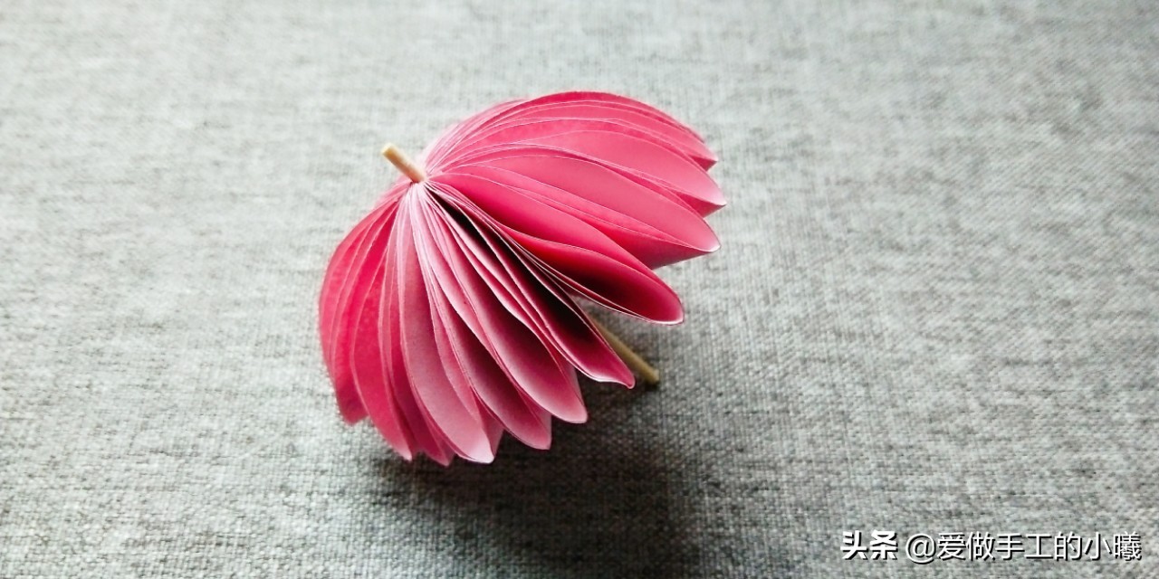 用简单的方法折一把小雨伞,小雨伞怎么折又简单又漂亮