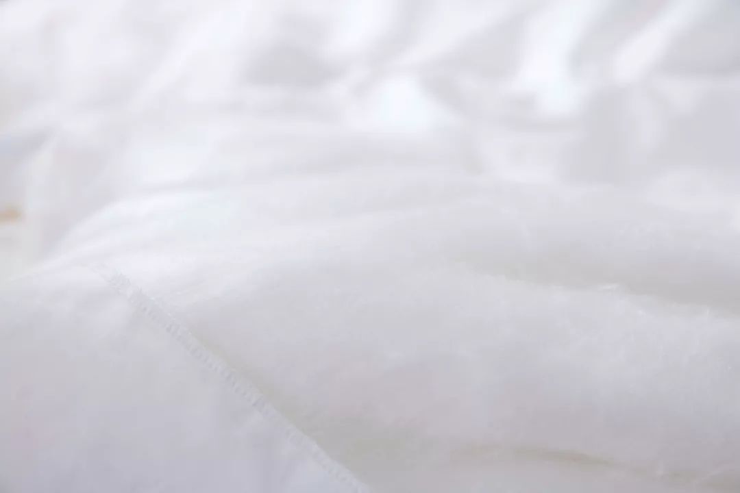 冬天蚕丝被多重比较好,冬天怎么解决蚕丝被不够暖