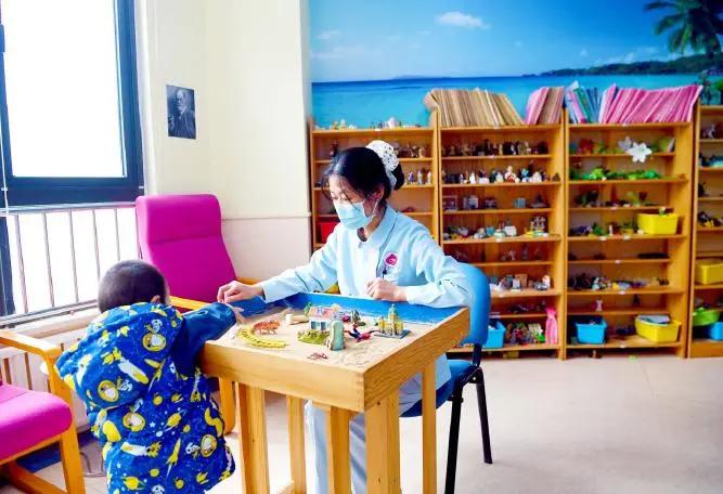 折翼的天使康复,折翼天使自闭症