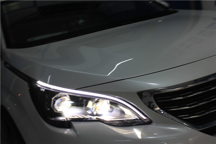 汽车大灯发黄清洗的最好方法,汽车大灯发黄清洗小妙招