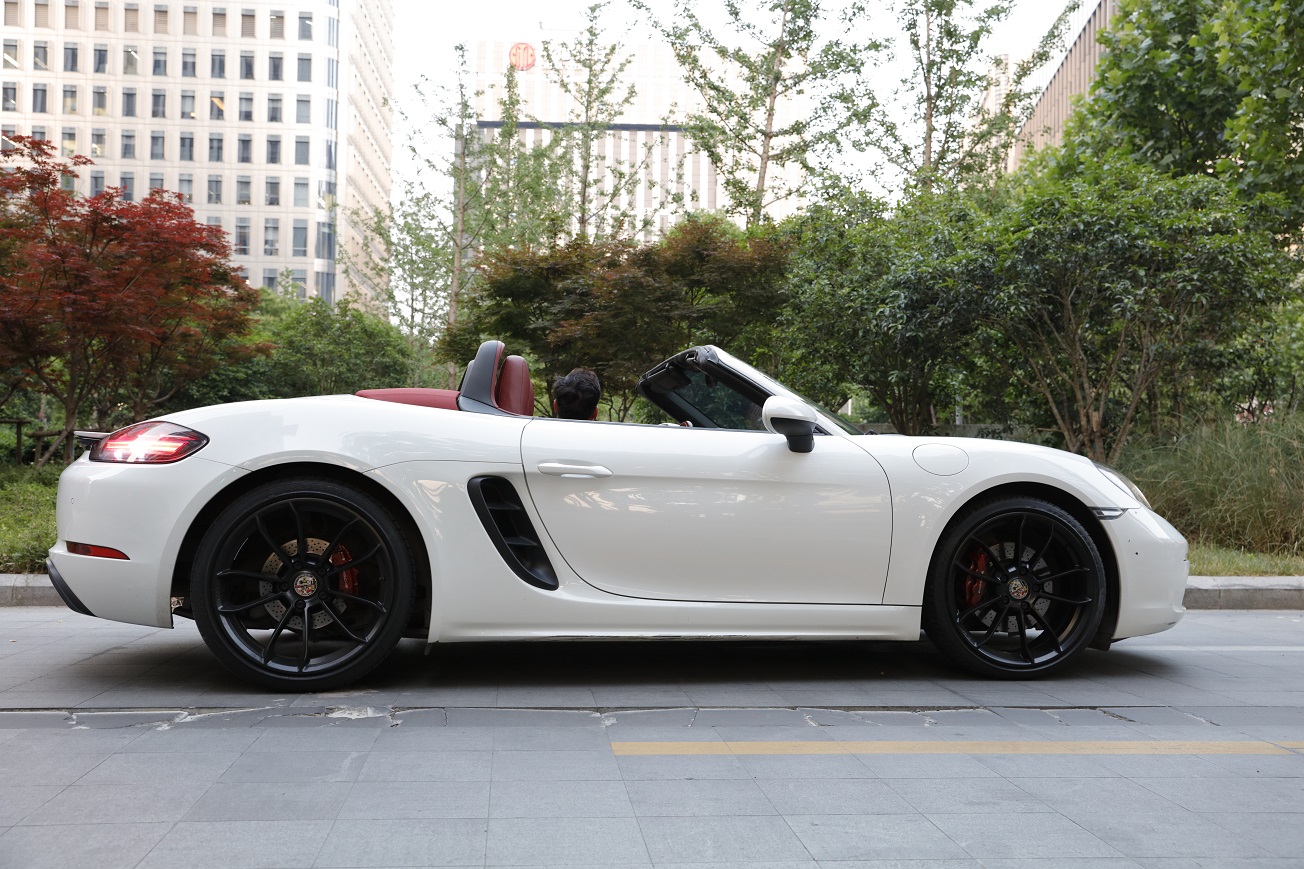 「产品发布」“极致工匠”O.CT发布保时捷718/911赛道版锻造轮毂