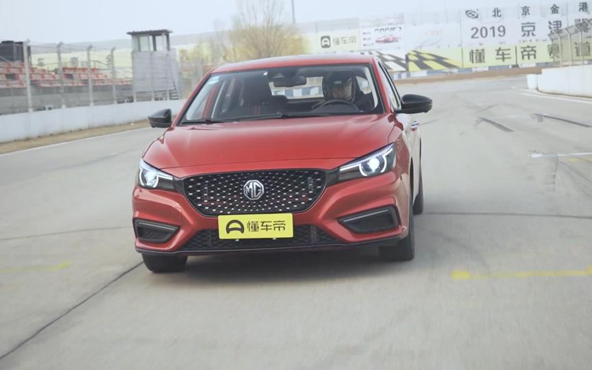 名爵6全面测评,名爵6性价比测评