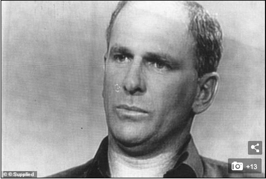 从黑帮成员变成打败毒枭的大英雄,从黑帮变成警察