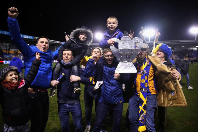 扼杀欧洲冠军！7万人小镇的足球奇迹背后，是令人羡慕的足球文化