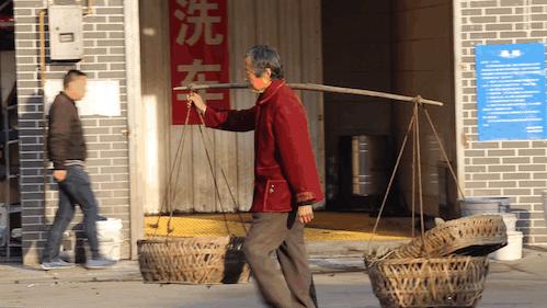勾心勾魂啊,九尺的鸭脑壳鸭脖子鸭腿腿鸭脚脚鸭翘翘