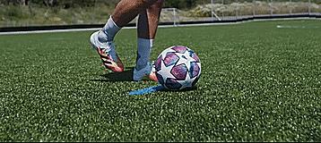 怎么传出直塞,内贴地弧线传球怎么传的