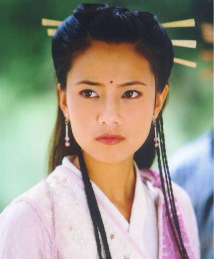 被公公挑剔、感情风评不好又怎样？高圆圆有视她如珍宝的赵又廷啊