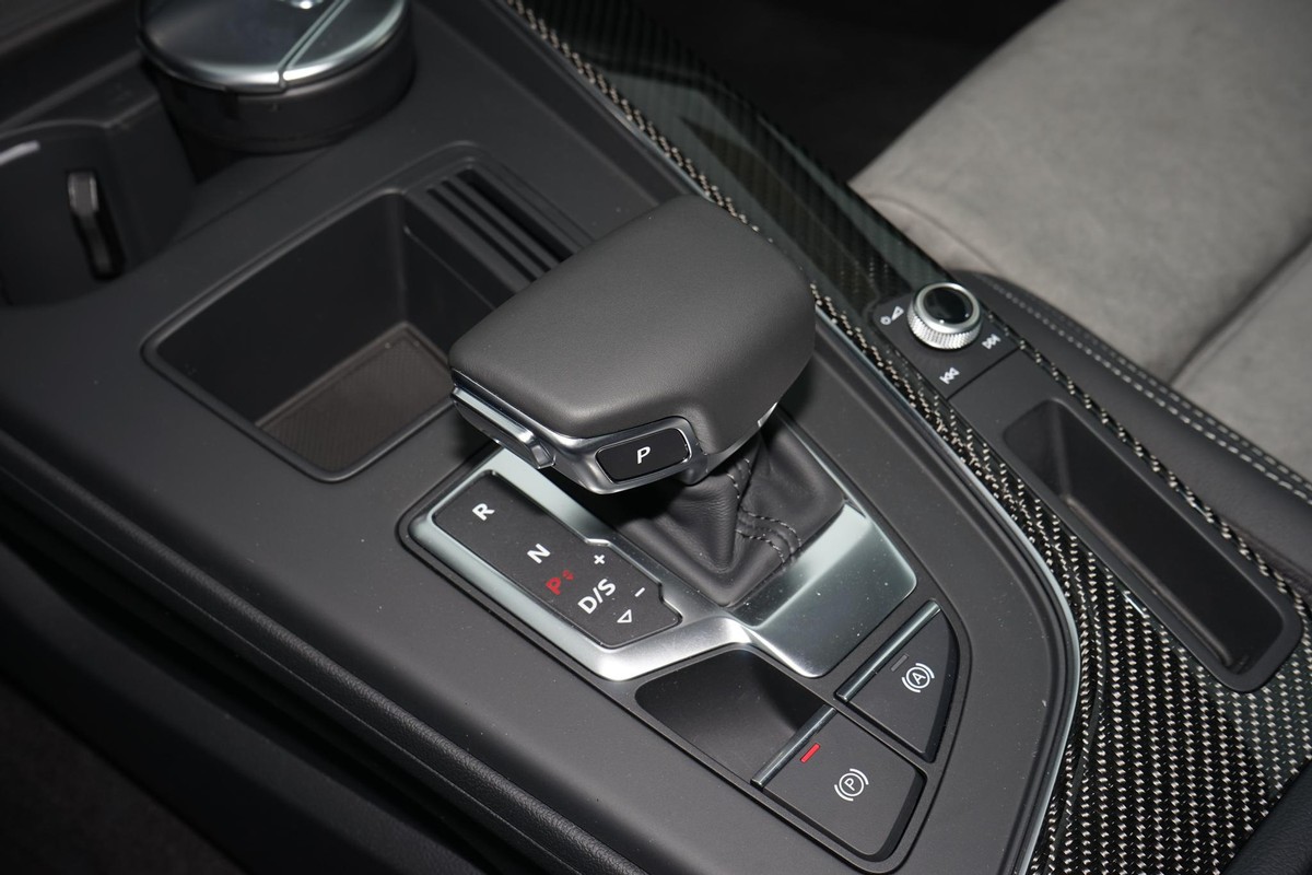 19款a4l的quattro是全时四驱吗,顶配a4l四驱quattro测试