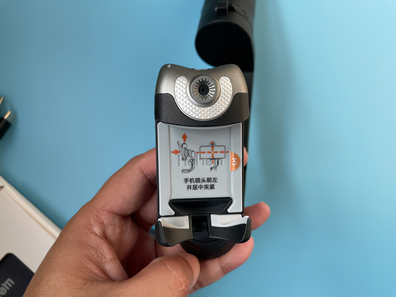 浩瀚稳定器v2s用后置摄像头跟拍,浩瀚卓越ai跟拍稳定器v2