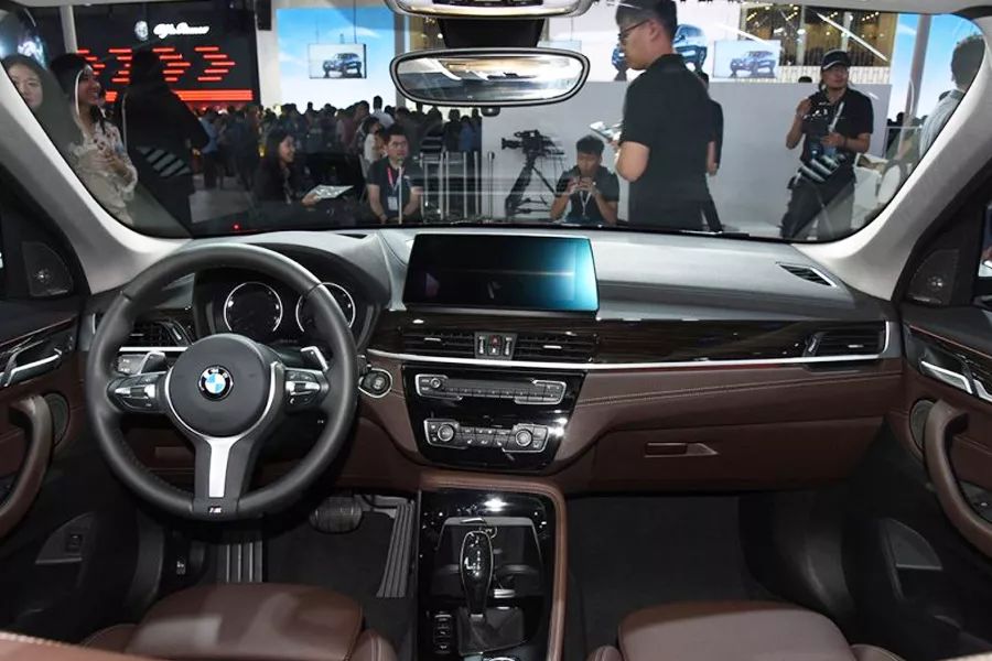 宝马x1新款和q3,宝马x1与奔驰glb200奥迪q3比较