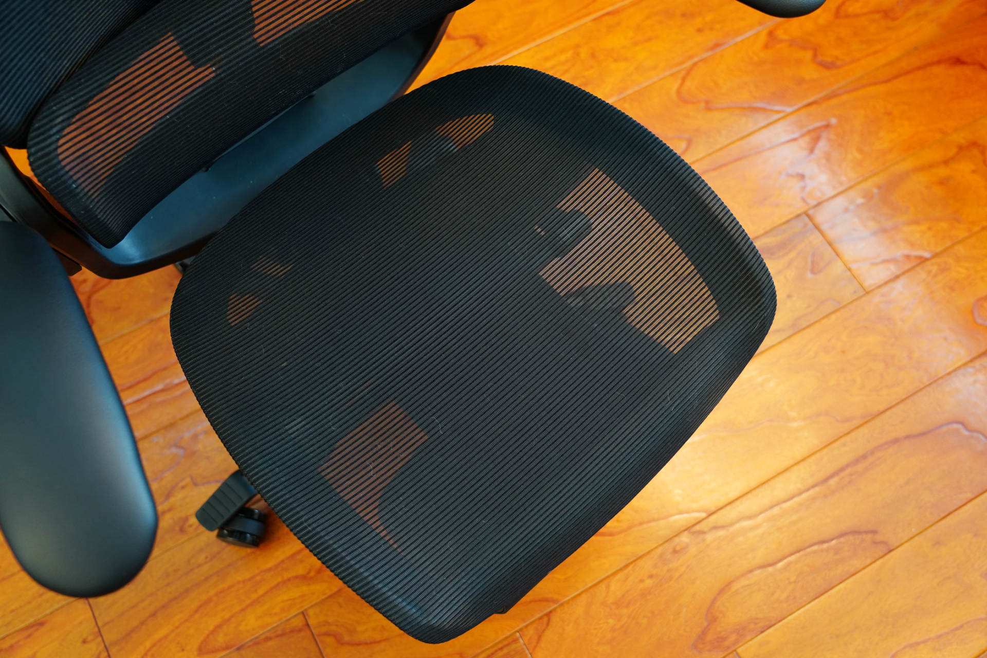 网易严选星舰特别定制人体工学椅,网易严选星舰人体工学椅测评