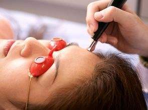 皮肤上长了一个痣怎么办,皮肤上长痣是什么癌