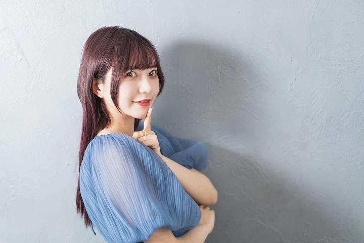 日本电竞战队「鱼群」新增三位美少女，现在偶像都来转行了嘛