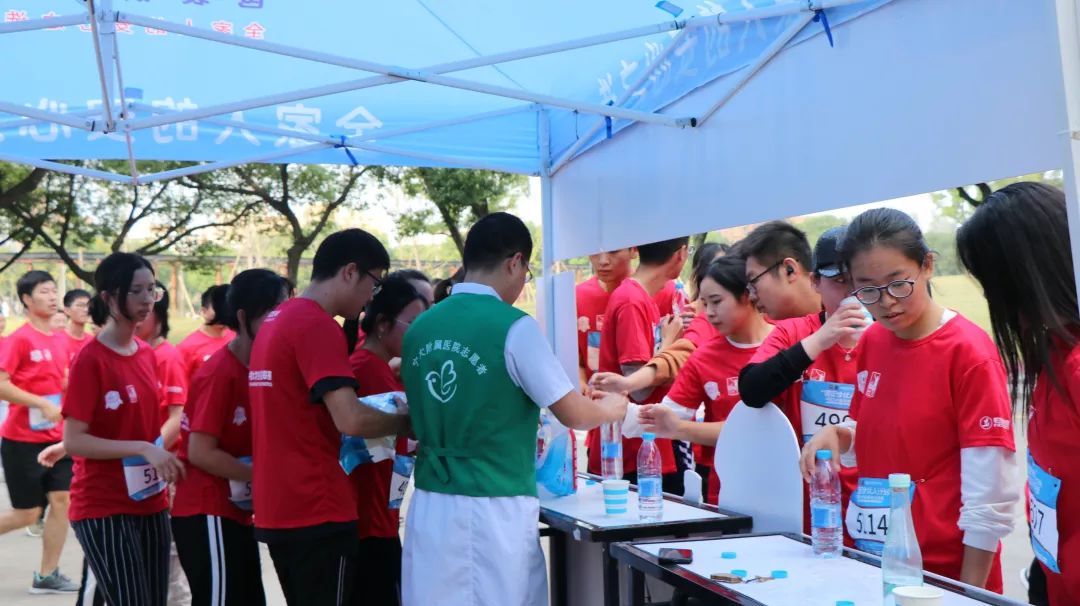 奔跑吧,少年|2019中国大学生马拉松联赛宁波大学站激情开跑