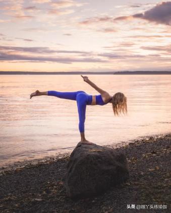 双人瑜伽的好处与作用,瑜伽2个动作