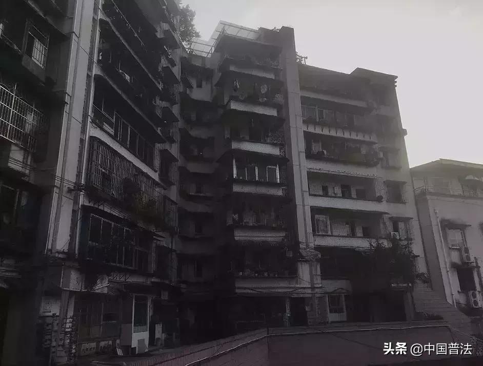 红色保时捷女司机打人后续,保时捷打人女最新处理