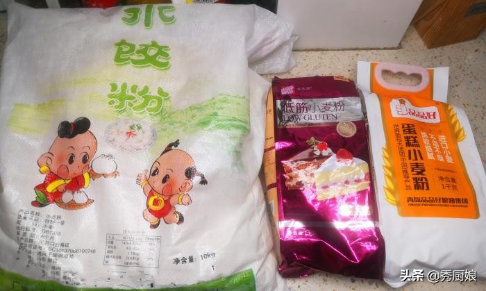高筋面粉、中筋面粉、低筋面粉的区别和用途,看完文章才真正明白