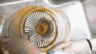 灶台重油污清除妙招,灶台油污渍怎么去除小窍门