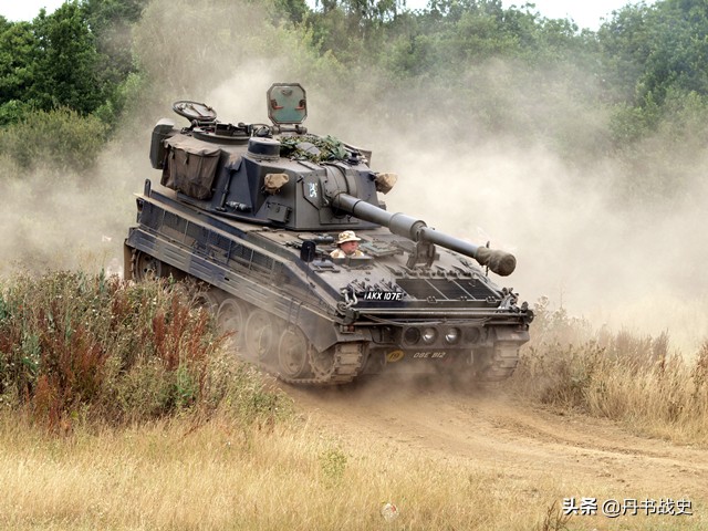 小个子自行火炮，用装甲运兵车改装而来的英国FV433