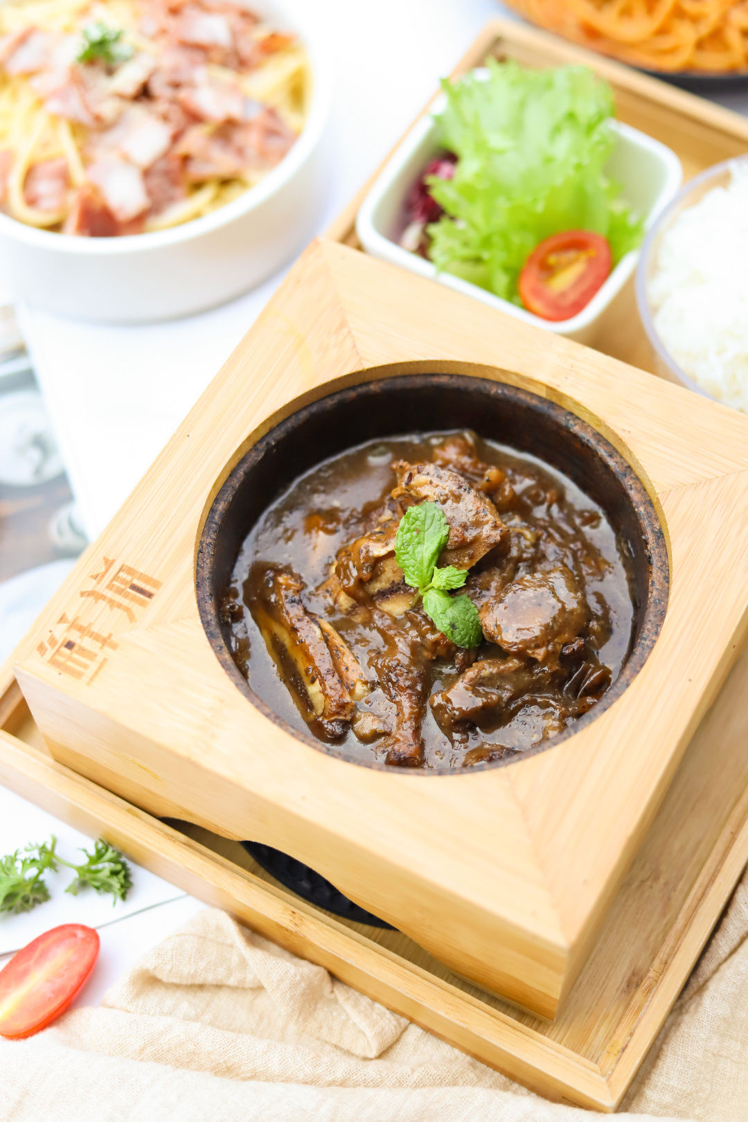 带妹子打5折!厦门点评TOP1的「仙女饭店」上新,6人只花100+