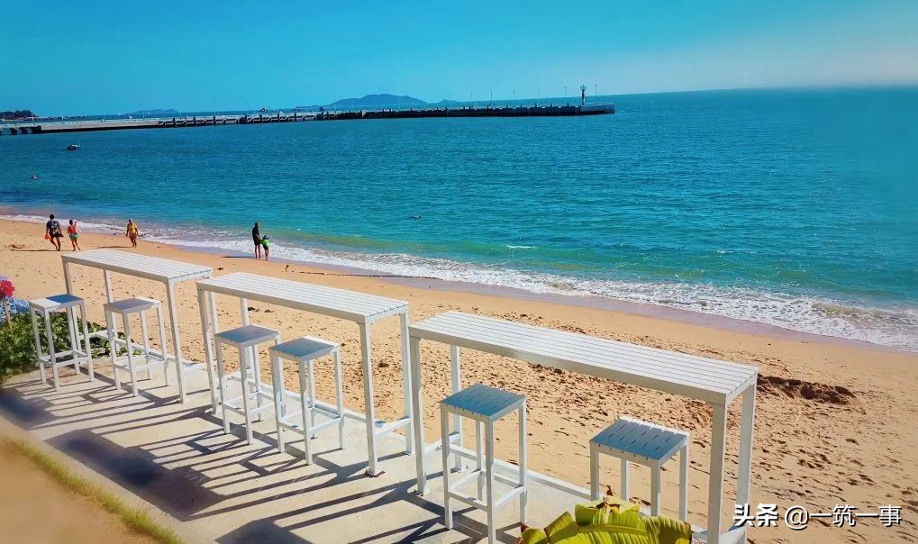 三亚郊外的海边社区,这里藏着“流量密码”还是另一种生活?