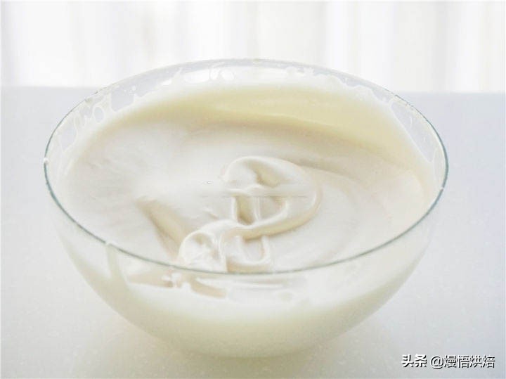 蛋糕全蛋怎么打发视频教程,做蛋糕全蛋打发和分蛋打发的口感