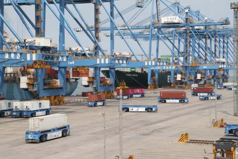 青岛港货物吞吐量突破7亿吨,2009年青岛港集装箱吞吐量