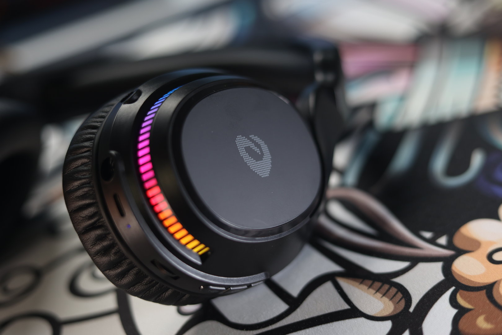 达尔优a710耳机需要驱动吗,达尔优a710耳机红色灯