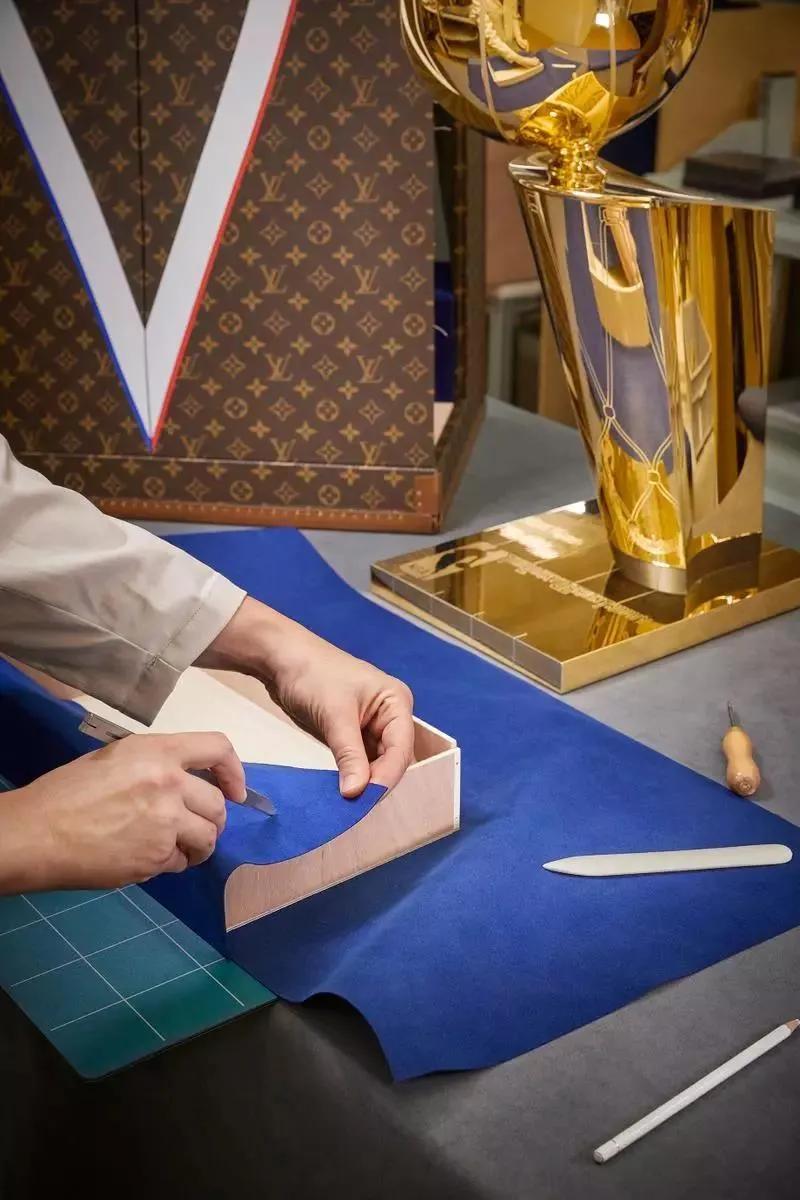 nba与lv联名冠军戒指,lv联名nba总冠军奖杯