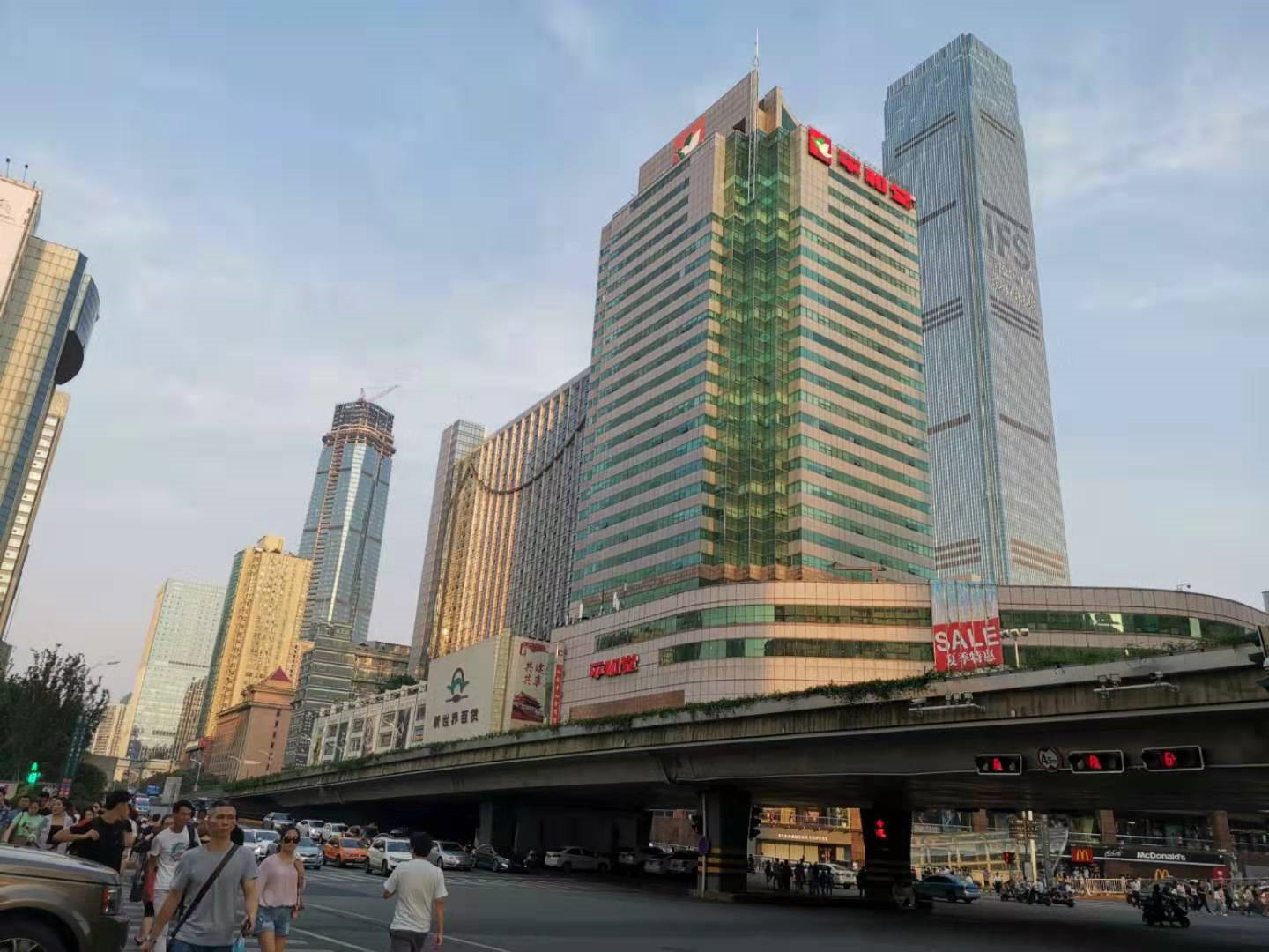 绕湘江徒步一圈多少公里,绕着长沙跑了103圈