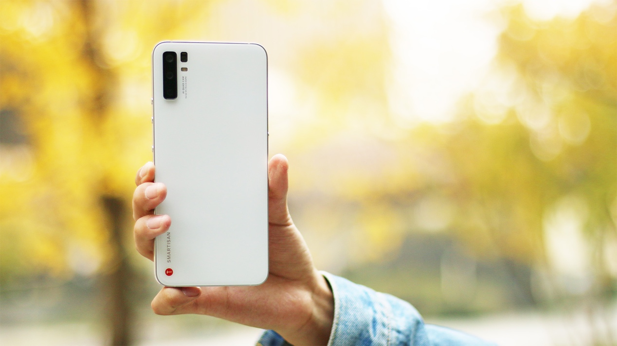 坚果pro3使用感受,不谈情怀只看产品坚果pro3轻体验