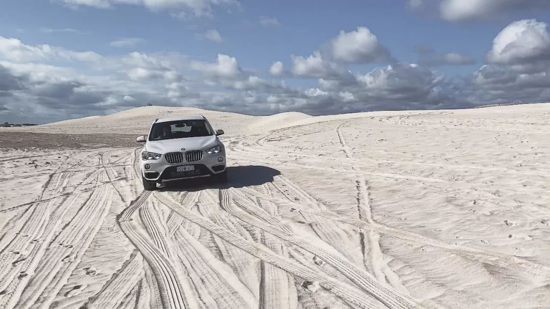 这地方是男人天堂,我们的大宝马也怕了