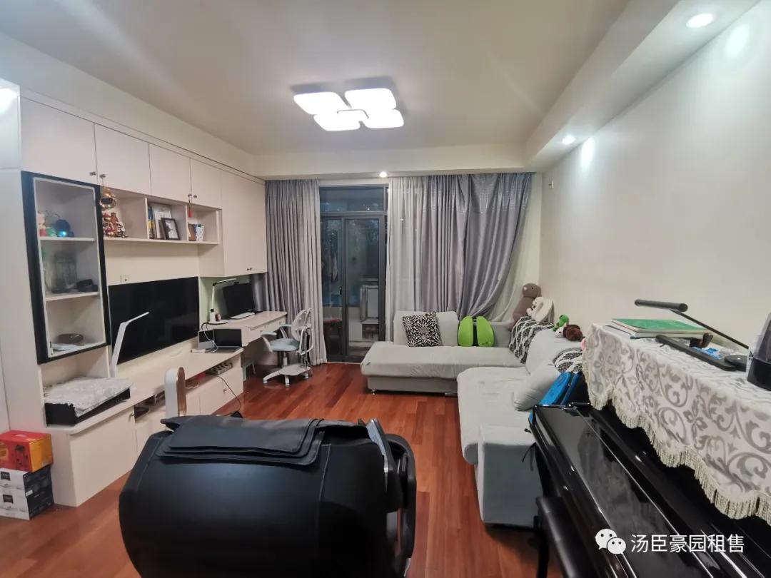 张江汤臣豪园四期新挂牌109㎡大两房一套，精装修诚意出售