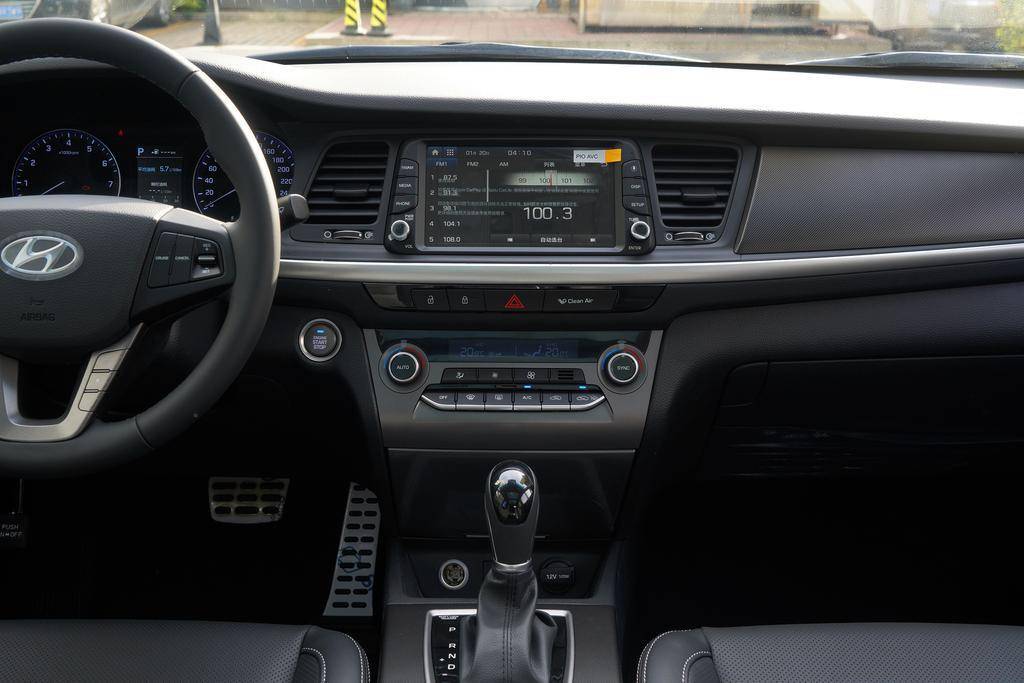 名图顶配,现代名图买自吸还是带t