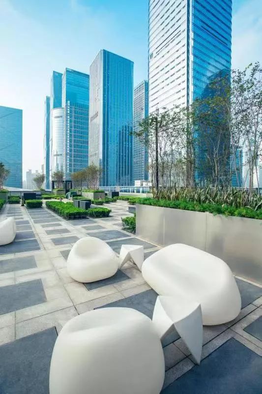 深圳向香港赠送房票后，中心区稀缺资产要断货？