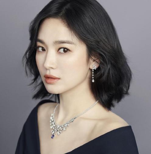 柳叶眼和桃花眼合在一起的眼型,柳叶眼和桃花眼的主要区别是什么