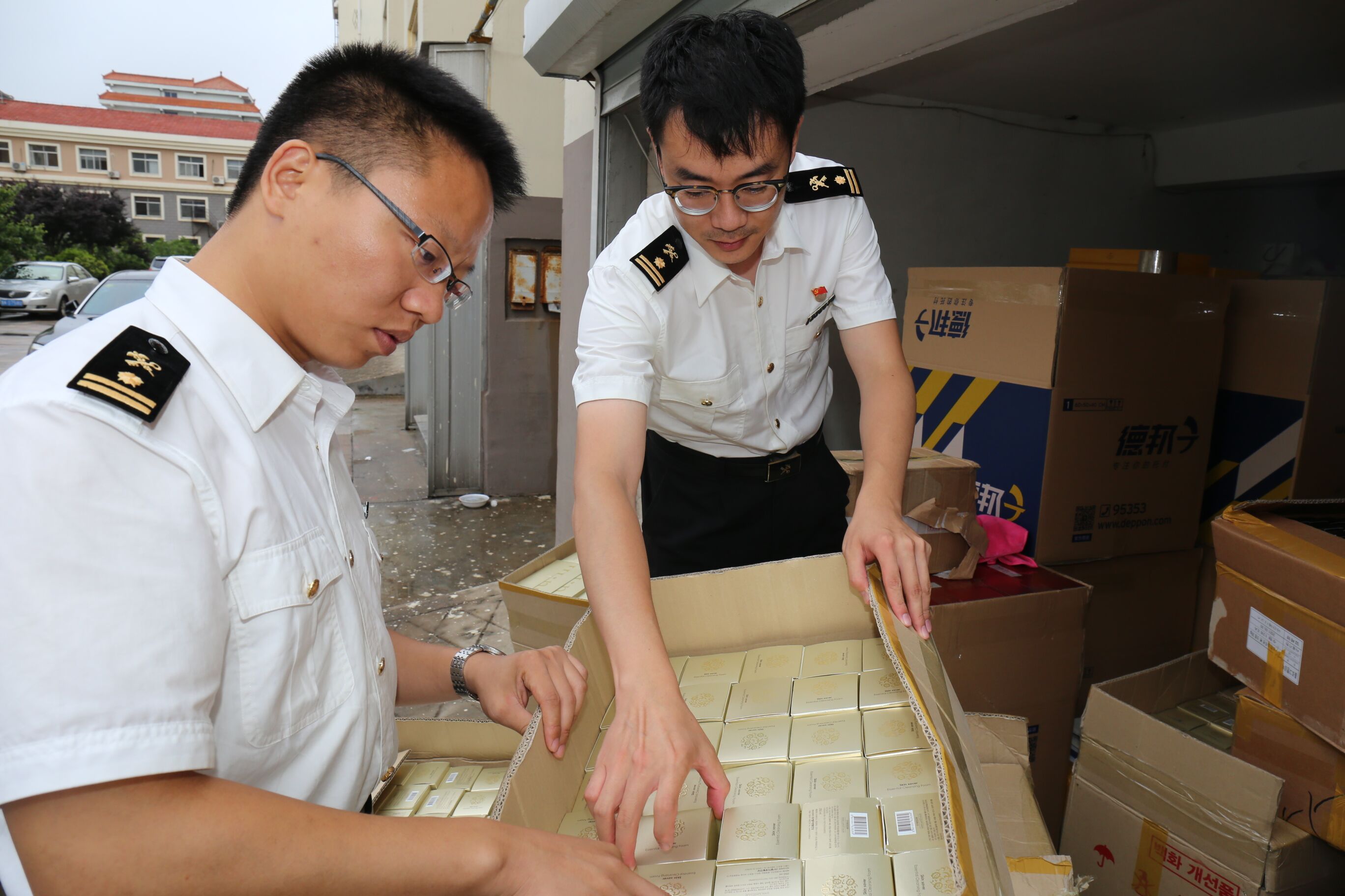 海关蚂蚁事件,青岛海关缉私最新消息公布