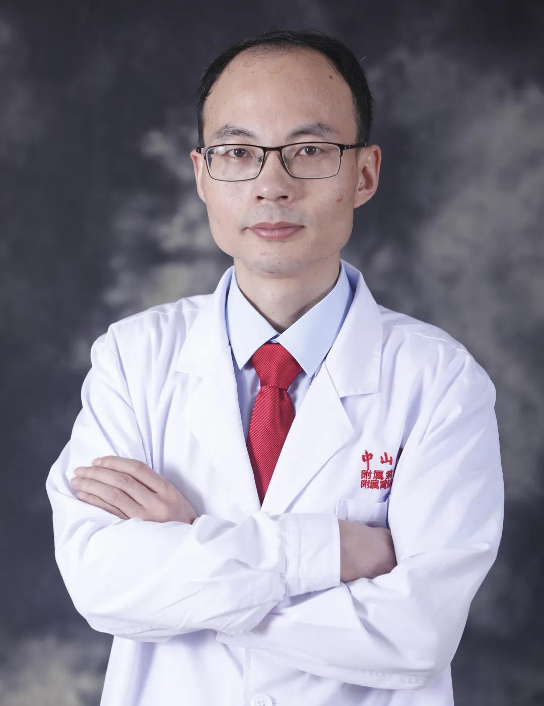 既是军人又是医生,是医者也是患者