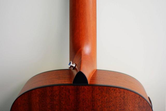 卡马poputar联名款价格,成为吉他大师级很难吗