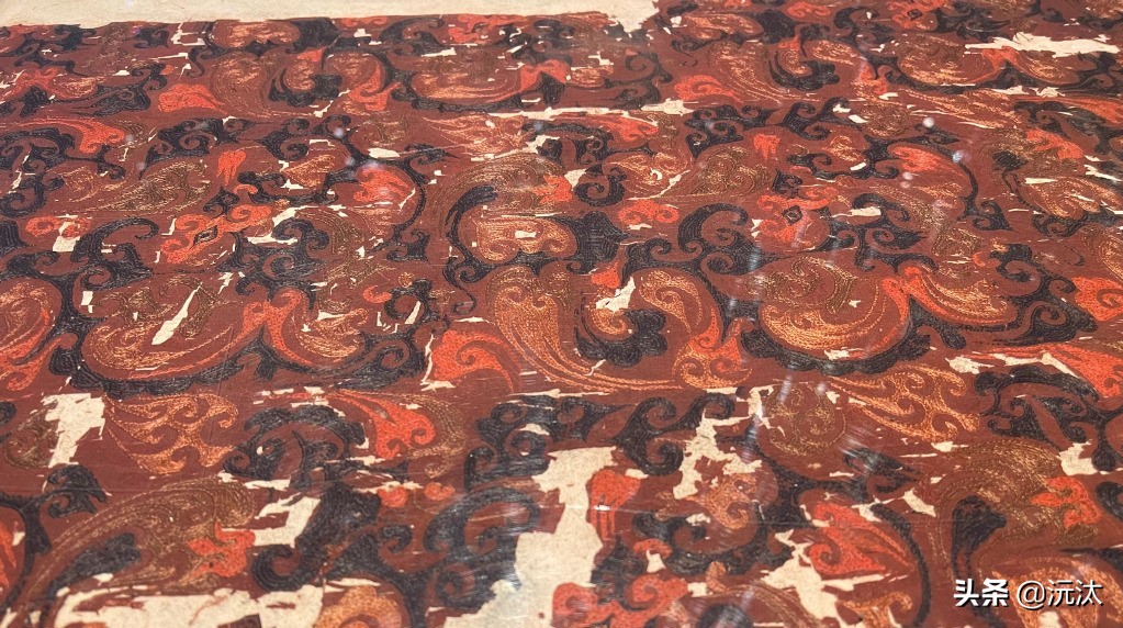 古代人穿的绫罗绸缎是什么,古代穿的纱料的衣服叫什么