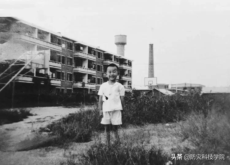 震校往事怀想(三):举校东迁共克时艰