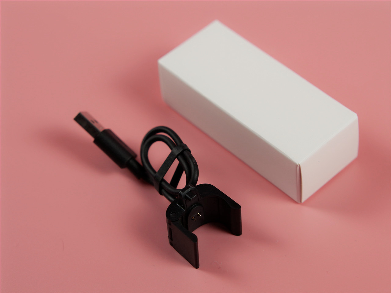 「超逸酷玩」彩色腕带的黑加手环换个心情做自己